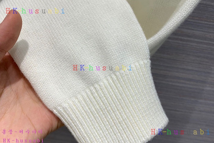 NEW 미우미우 가디건 신상 M 5424445