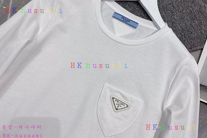 NEW 프라다 긴팔티 신상 P 4288582