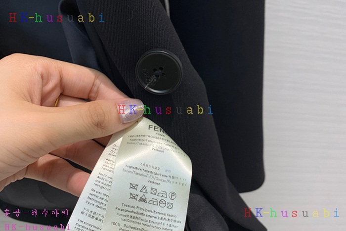 NEW 펜디 자켓 신상 FD 2583369