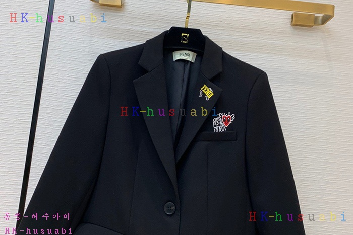 NEW 펜디 자켓 신상 FD 2583369