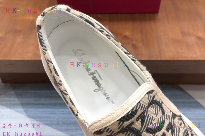 NEW 페라가모 신발 신상 F 4299573