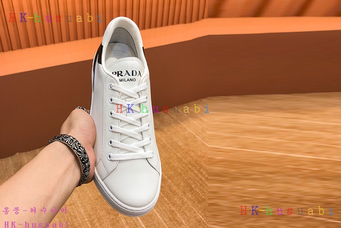 NEW 프라다 스니커즈 신상 P 424460