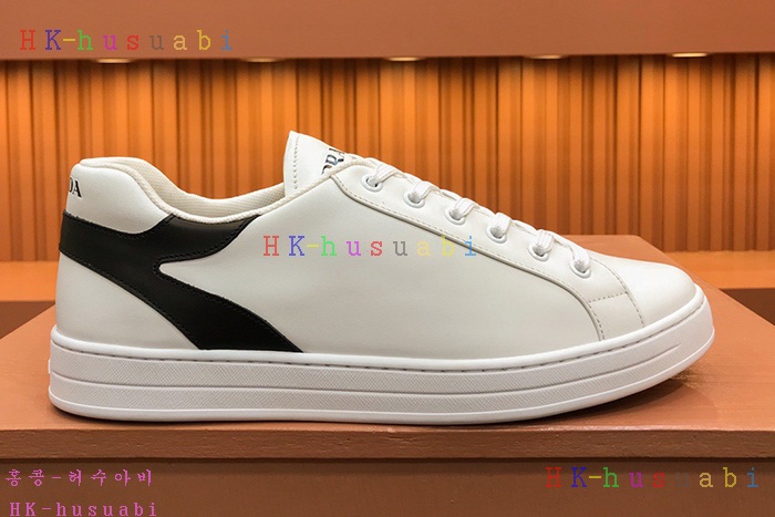 NEW 프라다 스니커즈 신상 P 424460