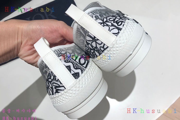 NEW 디올 신발 신상 DR 672581