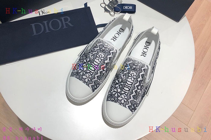 NEW 디올 신발 신상 DR 672581