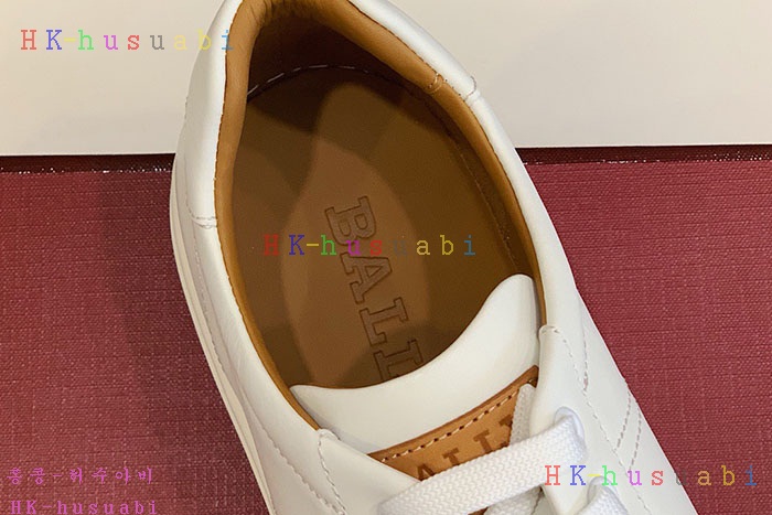 NEW 발리 스니커즈 신상 B 444729