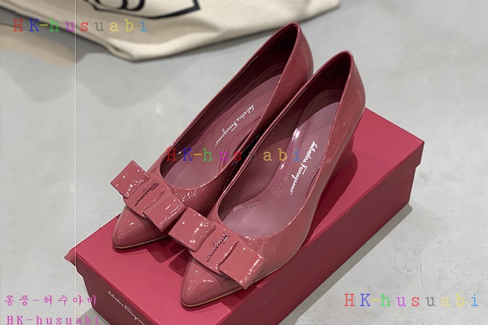 NEW 페라가모  신발 신상 F 724555