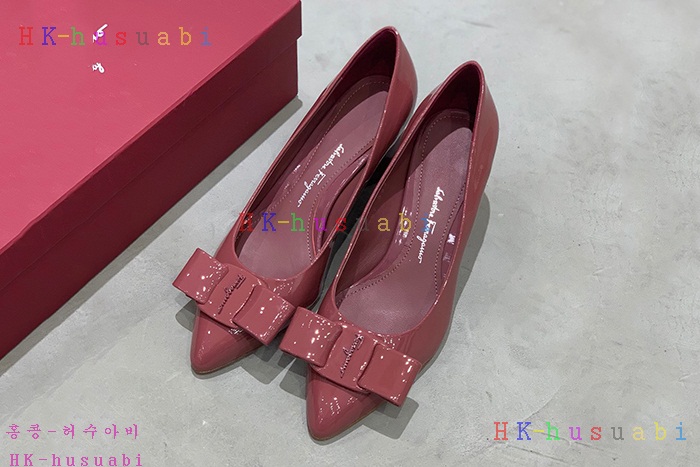 NEW 페라가모  신발 신상 F 724555