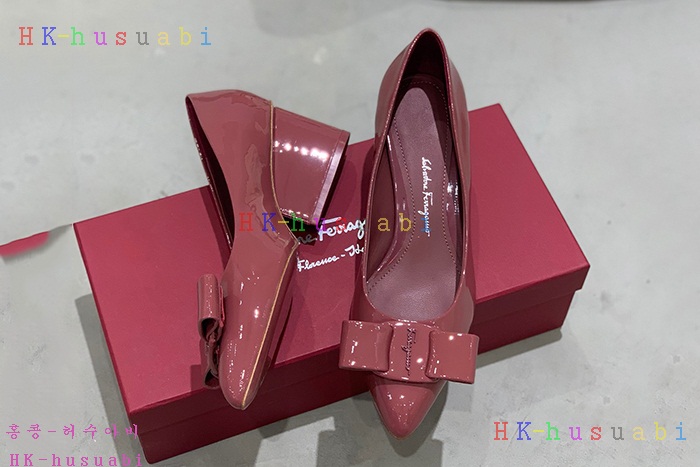 NEW 페라가모  신발 신상 F 724555