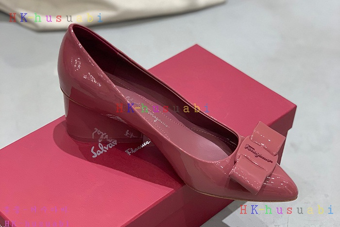 NEW 페라가모  신발 신상 F 724555