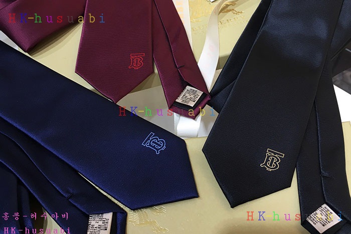 NEW 버버리 넥타이 신상 BB 724110