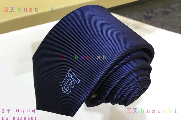 NEW 버버리 넥타이 신상 BB 724110