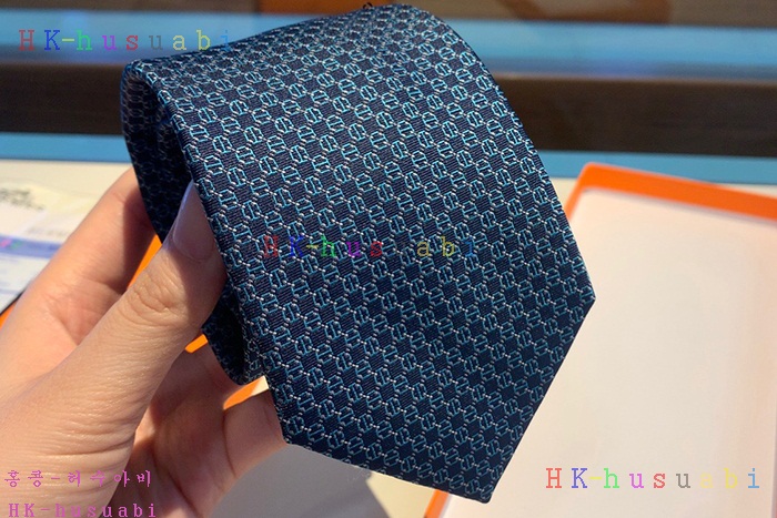 NEW 에르메스 넥타이 신상 H428026
