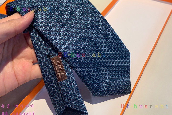 NEW 에르메스 넥타이 신상 H428026