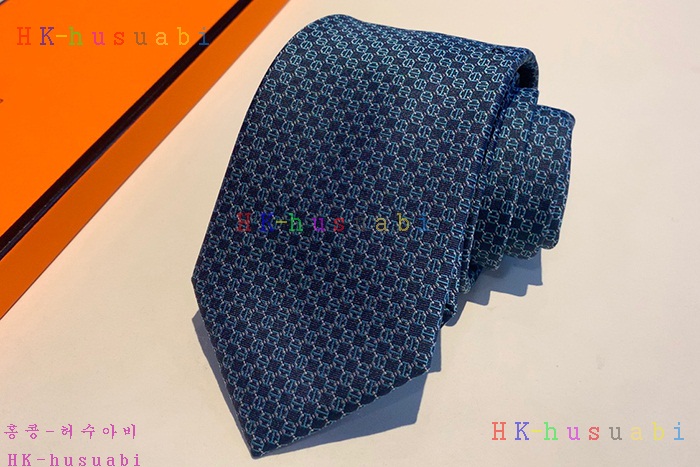 NEW 에르메스 넥타이 신상 H428026