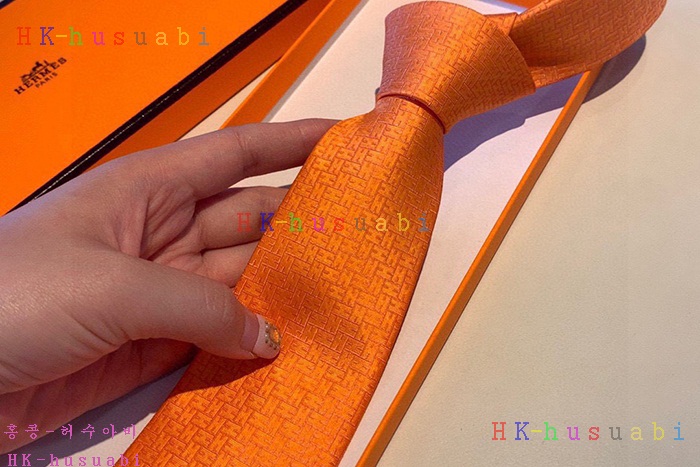 NEW 에르메스 넥타이 신상 H428027