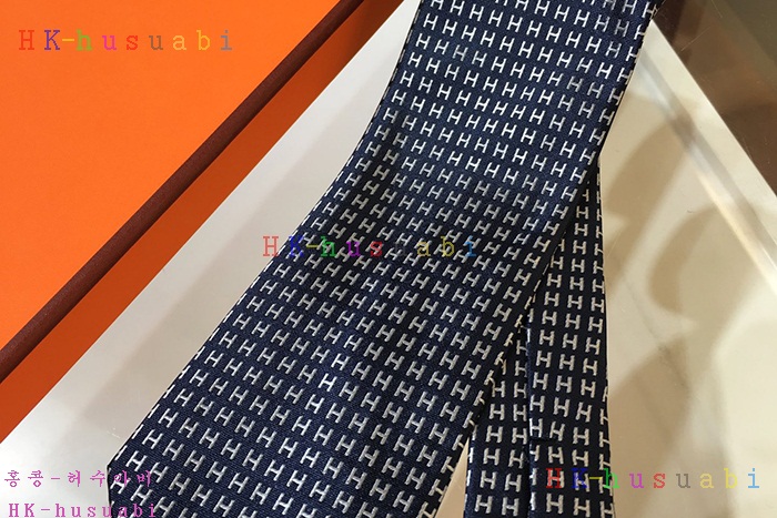 NEW 에르메스 넥타이 신상 H428017