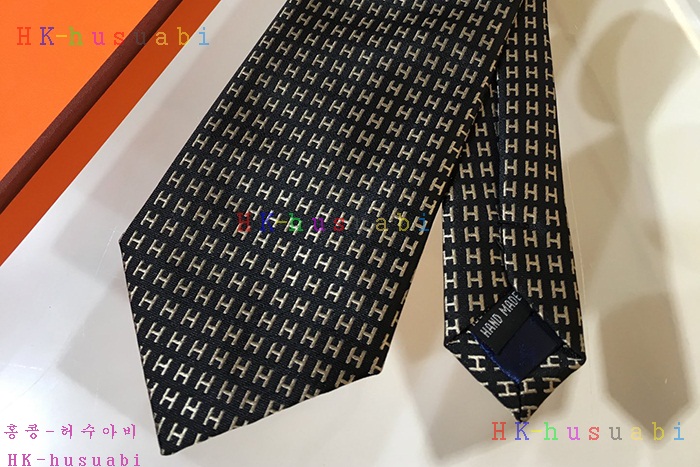 NEW 에르메스 넥타이 신상 H428017