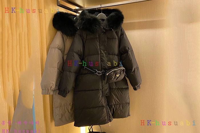 NEW 프라다 패딩 신상 P 4272204