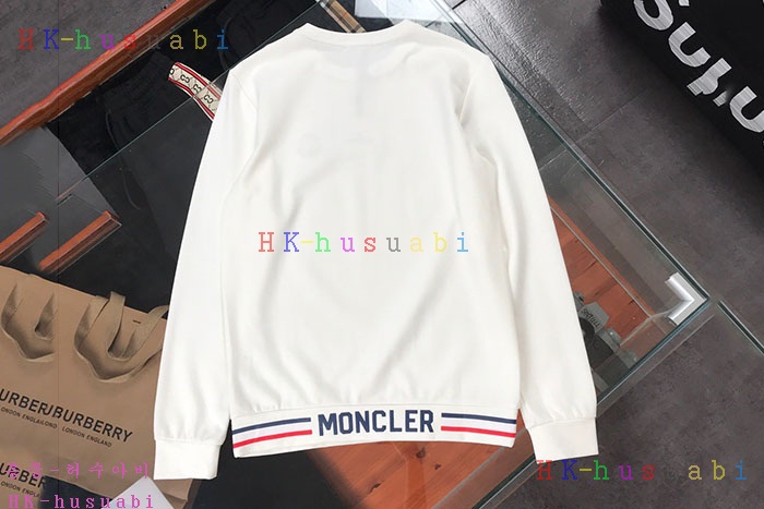 NEW 몽클레어 맨투맨 신상 M342700