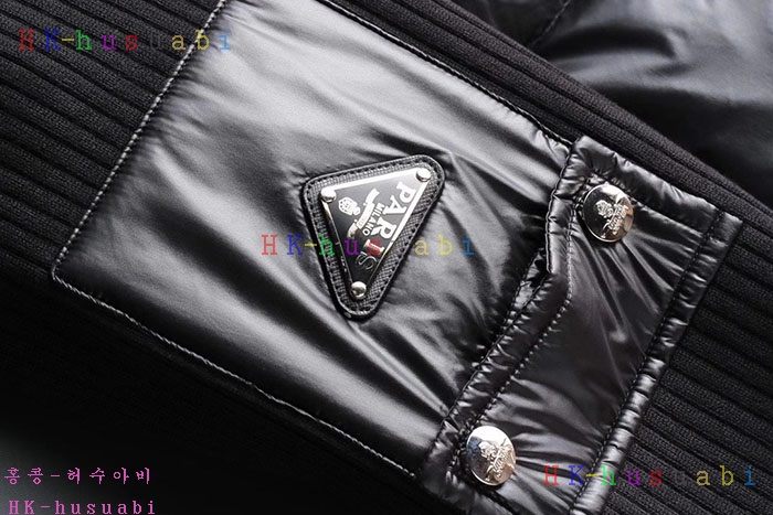NEW 프라다 패딩 신상 P 927550