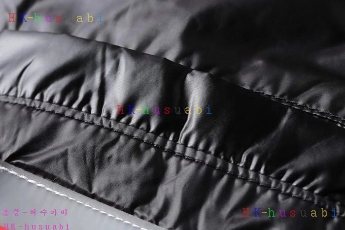 NEW 프라다 패딩 신상 P 927550