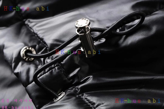 NEW 프라다 패딩 신상 P 927550