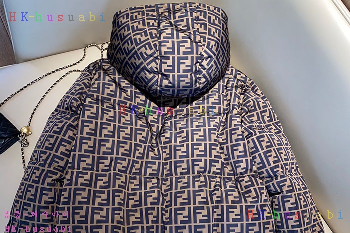 NEW 펜디 패딩 신상 FD 757150