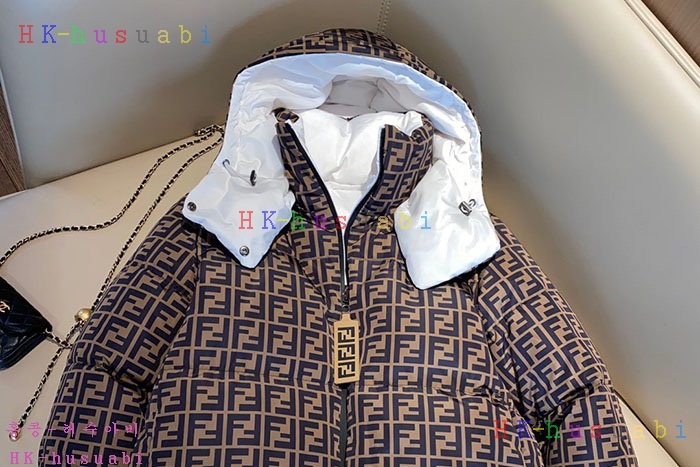 NEW 펜디 패딩 신상 FD 757150