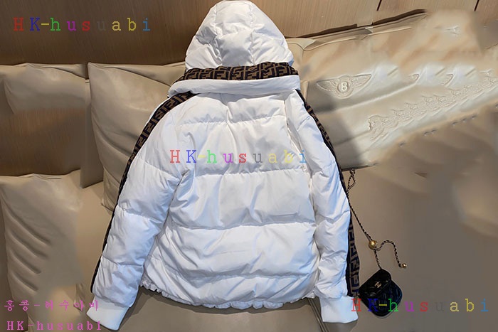 NEW 펜디 패딩 신상 FD 757150