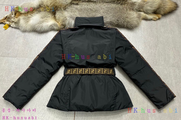 NEW 펜디 패딩 신상 FD 757147
