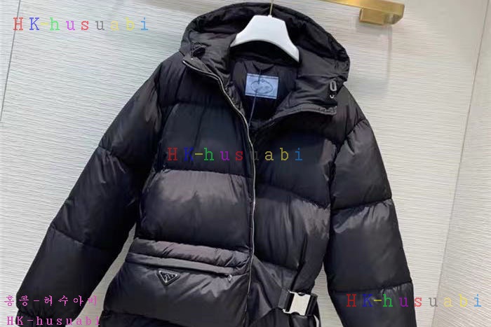 NEW 프라다 패딩 신상 P952246