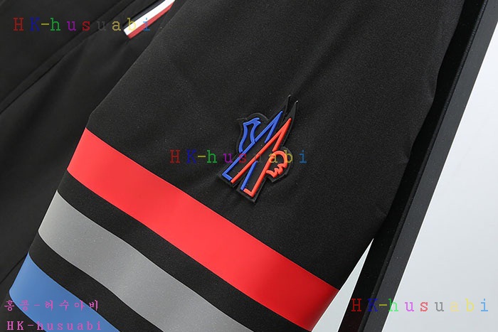 NEW 몽클레어 패딩 신상 M 875559
