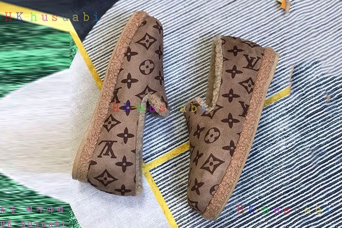 NEW 루이비통 신발 신상 LV 529337