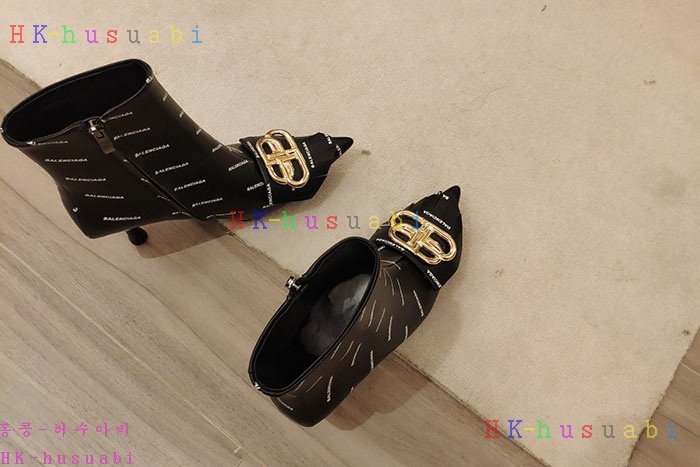 NEW 발렌시아가 신발 신상 B 844101