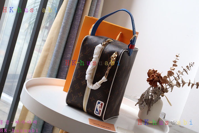 ★미러급★ 루이비통 x NBA 콜라보 토트백 M85149