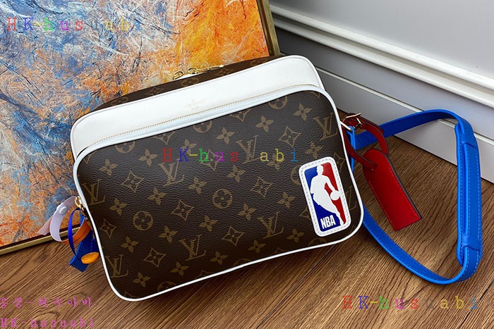 ★미러급★ 루이비통 x NBA 콜라보 숄더백 M85143-2