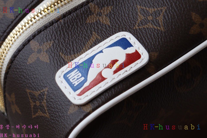 ★미러급★ 루이비통 x NBA 콜라보 토트백 M85149