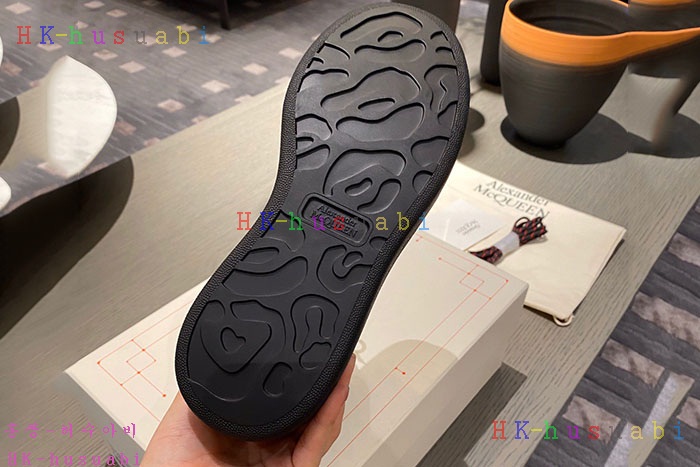 NEW 알렉산더맥퀸  신발 신상 M252226