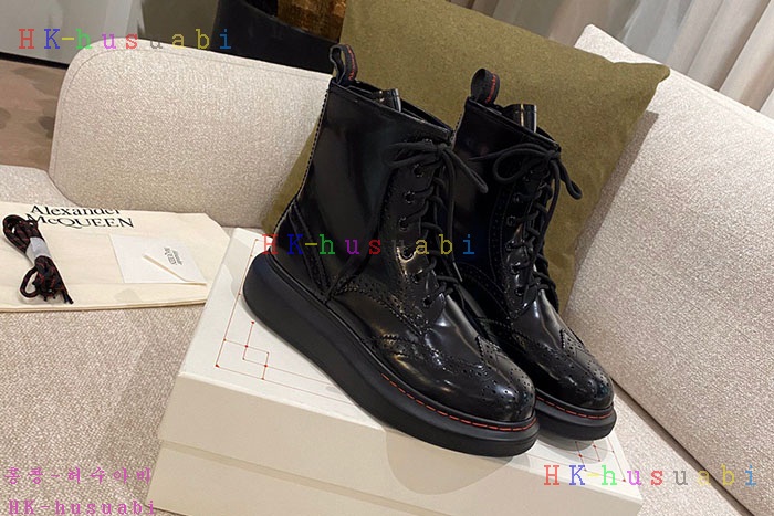 NEW 알렉산더맥퀸  신발 신상 M252226