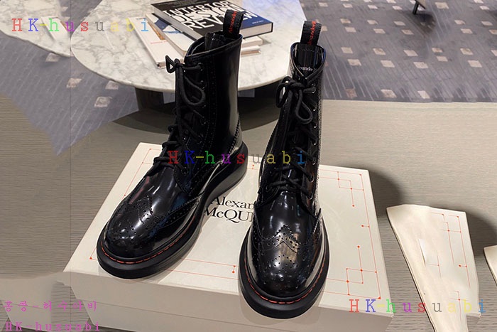 NEW 알렉산더맥퀸  신발 신상 M252226