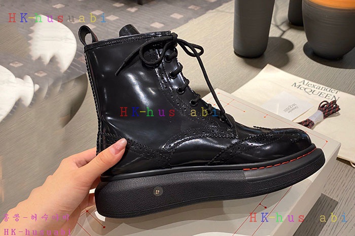 NEW 알렉산더맥퀸  신발 신상 M252226