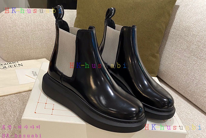 NEW 알렉산더맥퀸  신발 신상 M252227