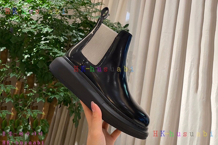 NEW 알렉산더맥퀸  신발 신상 M252227