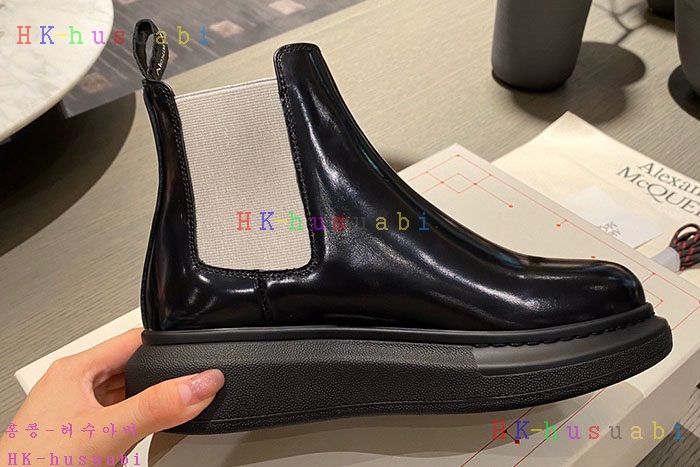 NEW 알렉산더맥퀸  신발 신상 M252227