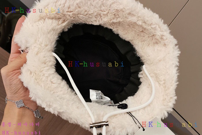 NEW 몽클레어 모자 신상 M 325006