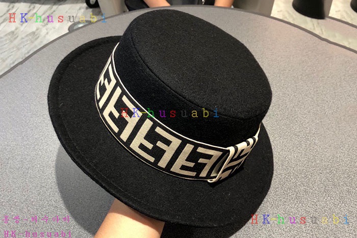 NEW 펜디 모자 신상 FD 7544429