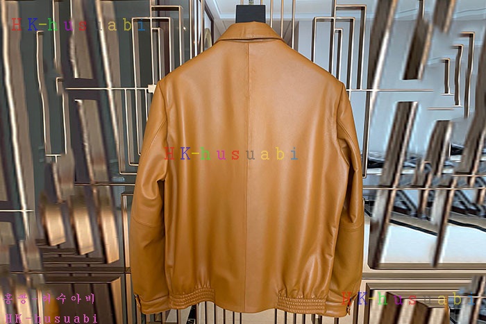 NEW 로에베 자켓 신상 L 857901 (양가죽)