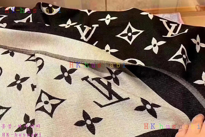 NEW 루이비통 머플러 신상 LV 8572269