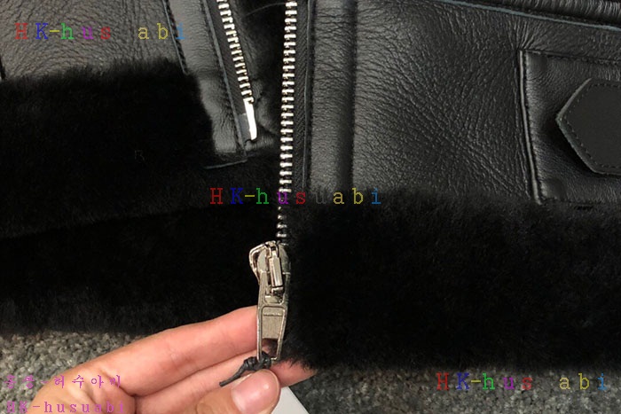 NEW 발렌시아가 무스탕 신상 B 857778
